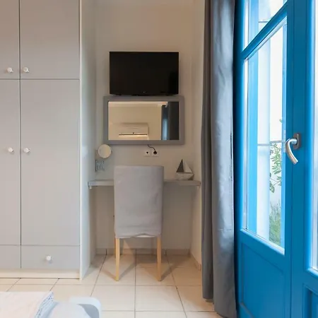 Just Blue With Amazing Sea Views In Casa vacanze *