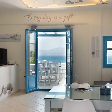 Just Blue With Amazing Sea Views In Casa vacanze