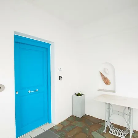 Just Blue With Amazing Sea Views In Nyaraló Píszo Livádi