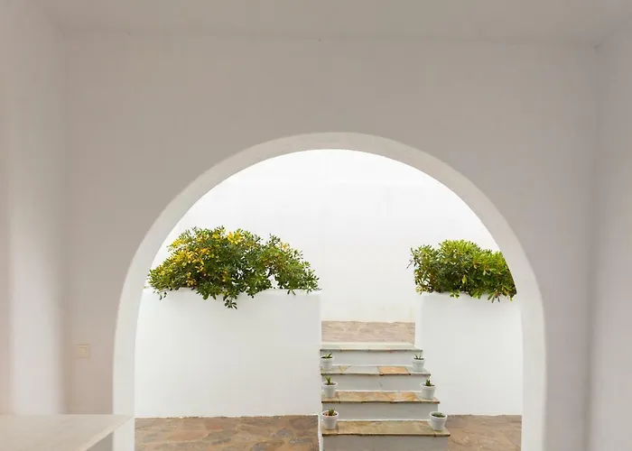 Дом отдыха Just Blue With Amazing Sea Views In